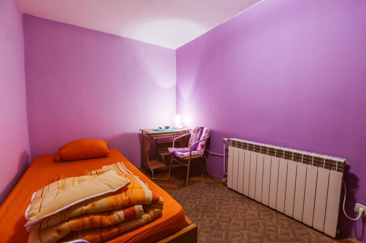 Laufer Vandrarhem Novi Sad Exteriör bild