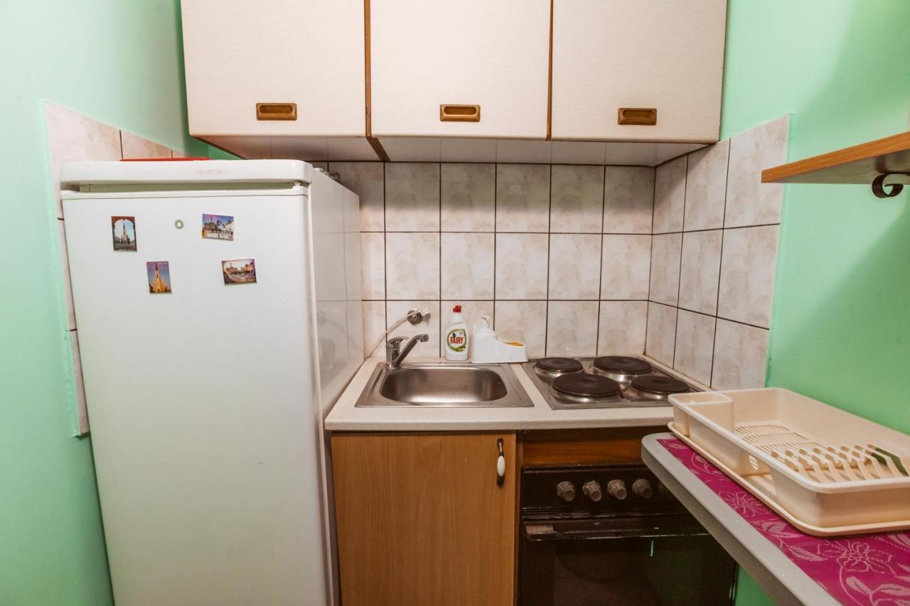 Laufer Vandrarhem Novi Sad Exteriör bild