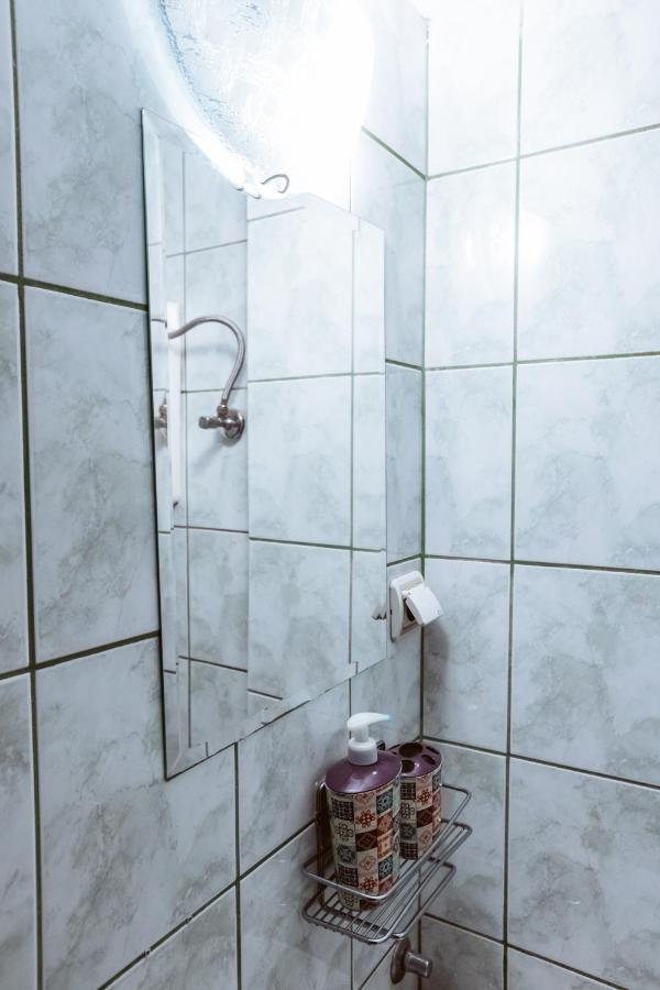 Laufer Vandrarhem Novi Sad Exteriör bild